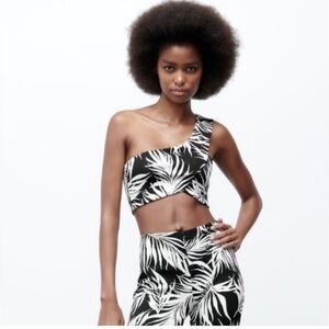 Zara One Shoulder Palm Print Jacquard  Cross Over Crop Top Size m NWT